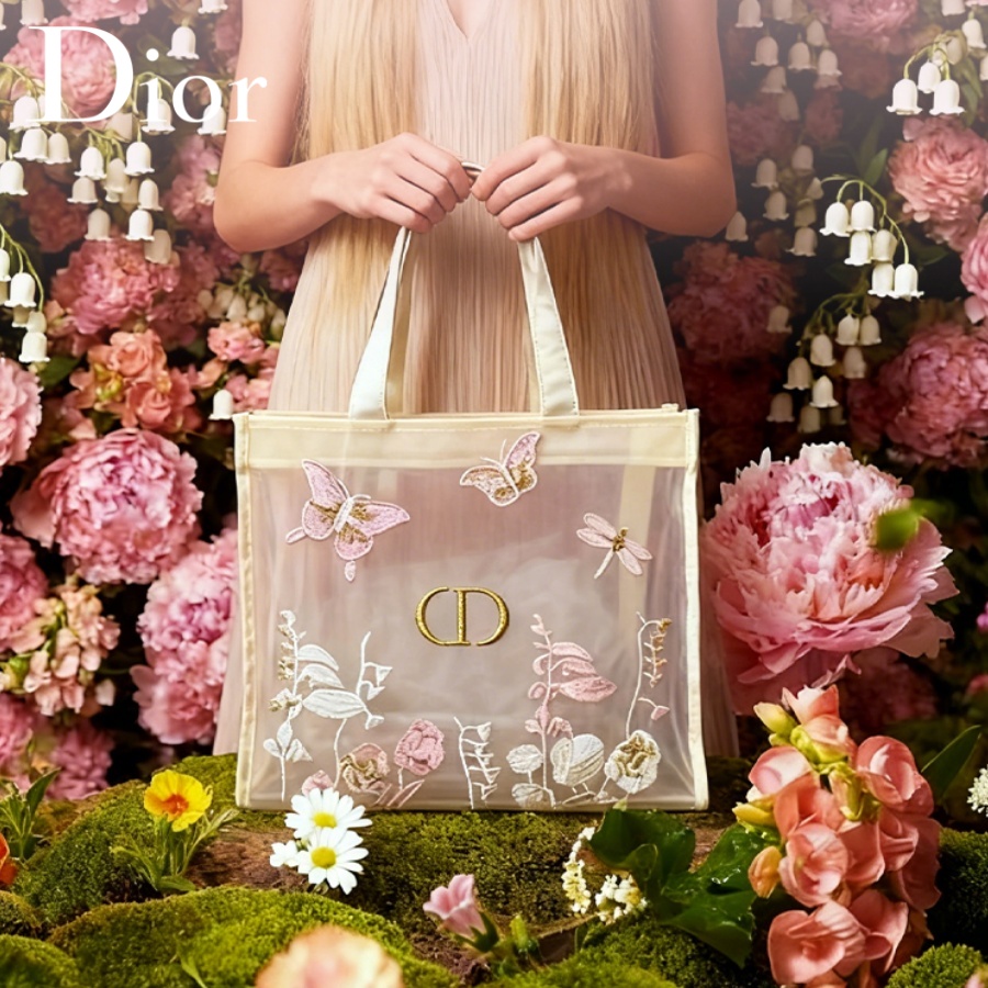 Christian Dior Dior'un Çantası - Beauty Bag Makeup incelemesi ve fiyatı